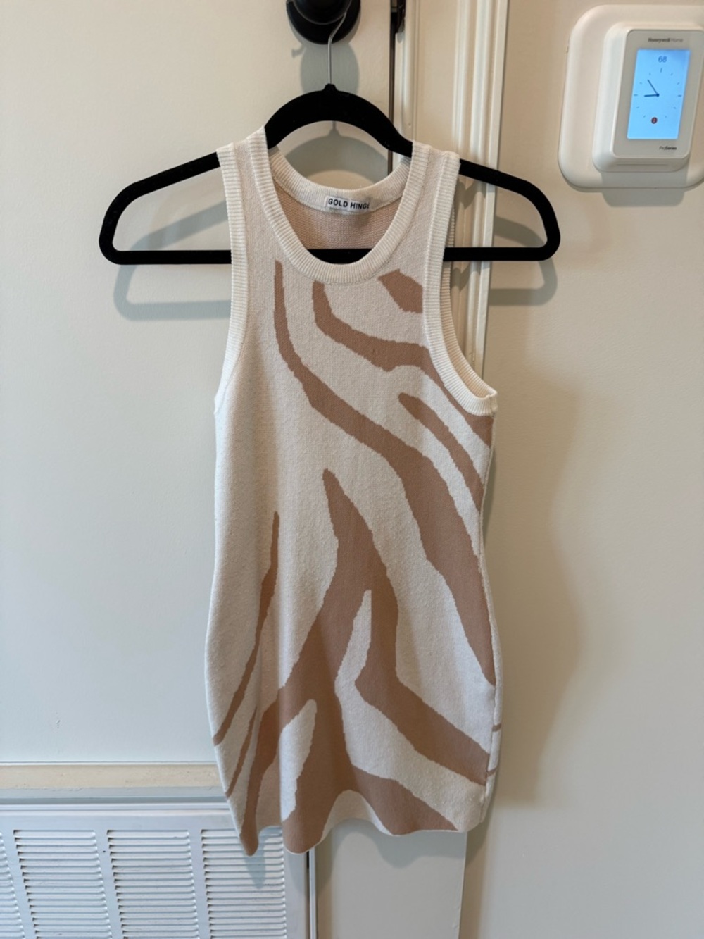 Gold Hinge Sleeveless Knit Zebra Print Tank Dress – Cream & Tan Size XS/S